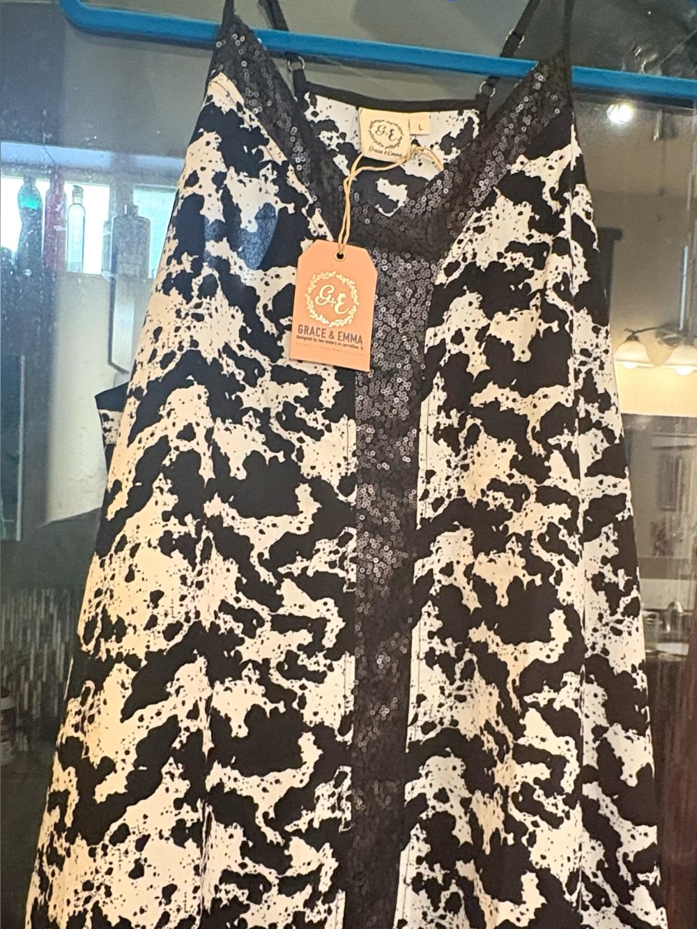 Grace & Emma Black and White Printed Slip top tank